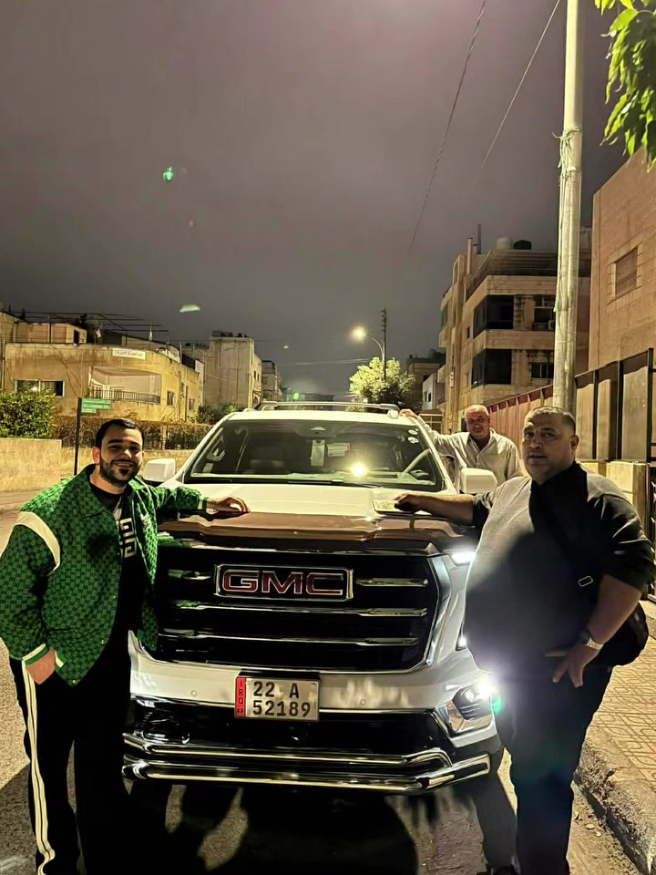 إلى زبائن الشركه الكرام تعلن الشركه برحلتهاا اليوميه إلى عمان الحبيبه من قره قوش من يرغب بإرسال البريد مراجعه شركه المضايف باداره منذر بنور ووسام بنور مفابل مصرف الحمدانيه  وكما عودناكم يوجد منشورات كاذبه   على رحلات اليوميه. ونحن شركه المضايف  لسنا مسؤولين  على أي نشر كذاب  نحنو سواق ذو خبره في مجال القيادة لطرق الدولي  مع سواق ماهرين في القياده الاتصال على الأرقام التالية *********** ***********.   *********** وسام بنور مع تحيات اداره الشركه هاني بنور ابو فراس والرزق على الله بتاريخ 11   8.  2026
