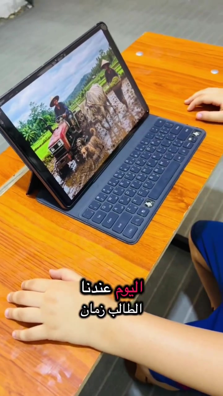 أهالي مناطق الجربوعية الأولى والثانية والثالثة والستالاف،
نقدم لأبنائكم كورس اللغة الإنجليزية 🇬🇧🌍

📚 يتضمن الكورس:
• تدريب على القراءة
• الكتابة
• المحادثة والتحدث

🏫 المكان: معهد بوابة التفوق – الجربوعية الثانية
📍 بالقرب من ثانوية خديجة، مجاور أسواق آل خزن

✨ بيئة تعليمية متكاملة
⏳ مدة الكورس: 3 أشهر
💰 سعر الدورة: 150 ألف

📞 للتواصل والاستفسار:
***********
