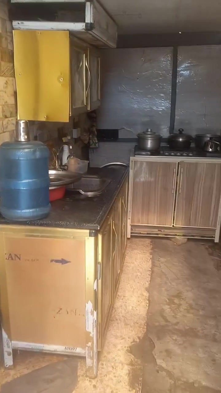 نص قطعه أماميه 75 واجهيه 10 مربعه نزال 7ونص طابقين ام نجم شارع الأمين قرب مدرسه حجر ابن عدي الاستفسار على هاذ الرقم ***********
