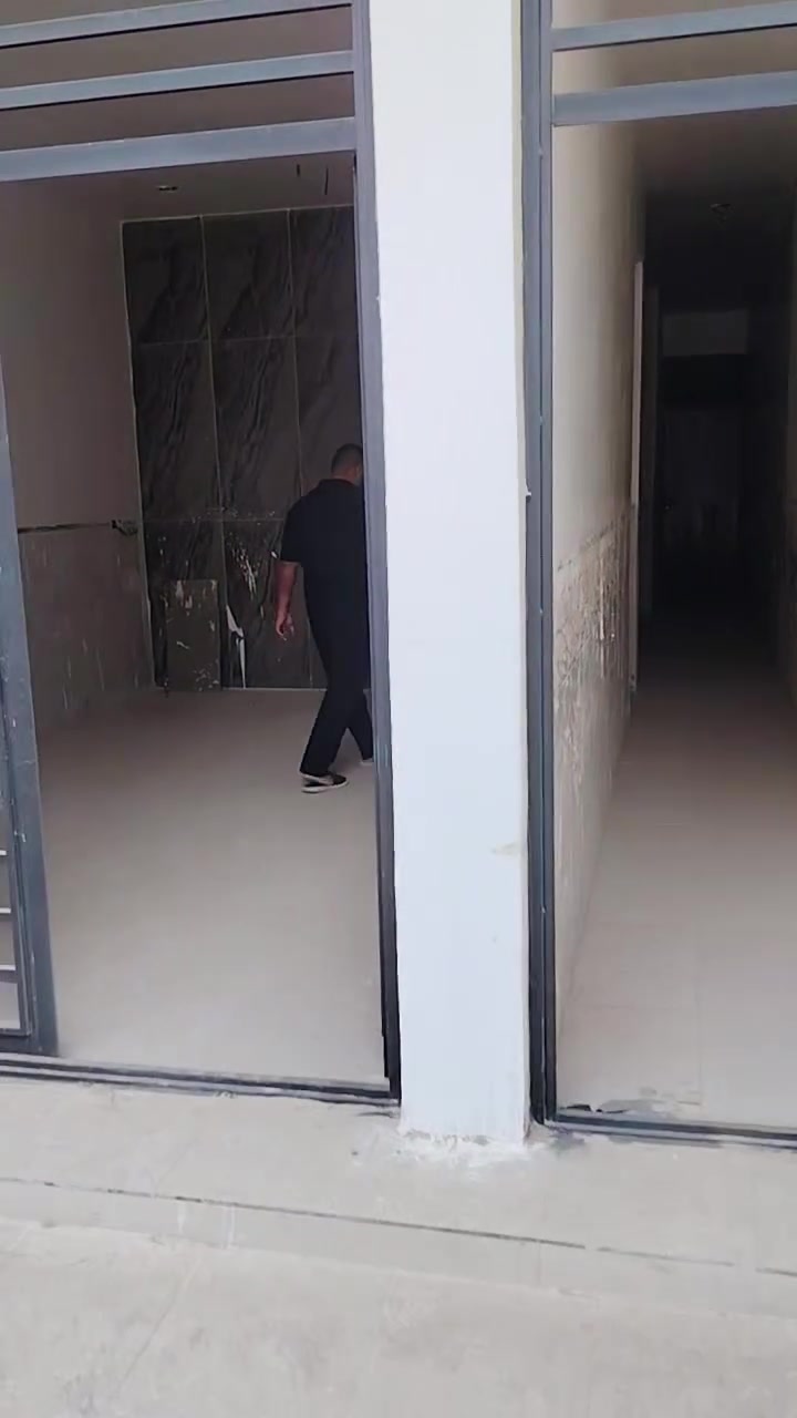 مشتمل ١٠٠م • بناء حديث • مربع الأول