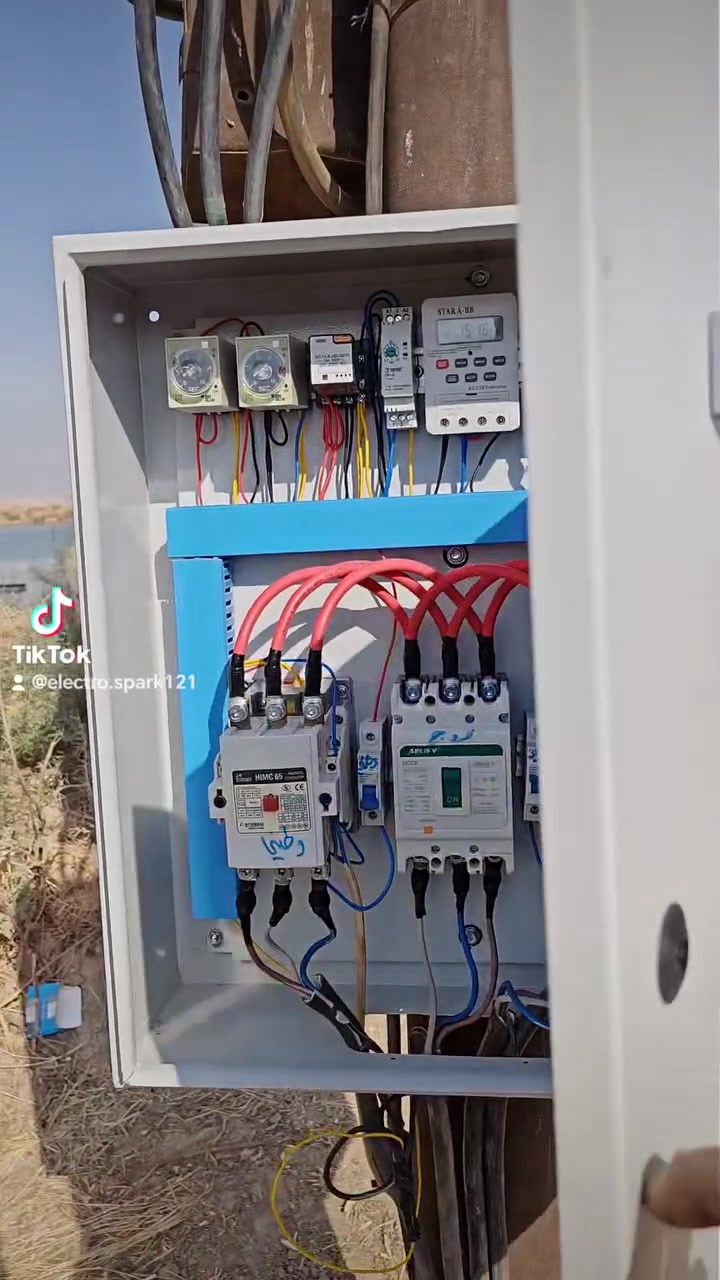 تشغيل واطفاء المولد بشكل تلقائي انت تحدد الساعة الي تحب تشغل بيها المولد وساعة اطفاءه
للطلب ***********
يهمك مايهمك تابعنا هنا 👇 
الكتروسبارك للطاقة الكهربائية Electro Spark
