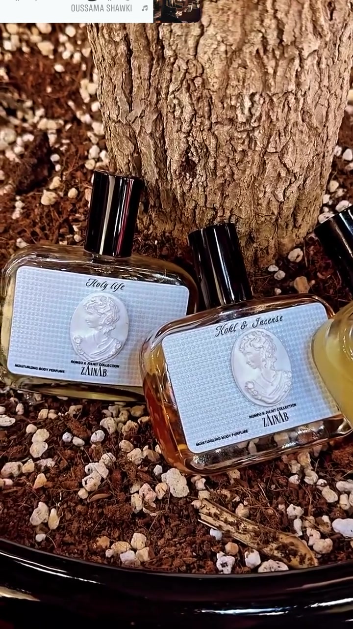 عطر جسم مرطب (Moizing Body Perfume) من مجموعة Romeo & Juliet Collection ✨🌸
​يحتوي على مستخلصات عطرية طبيعية + غليسرين للترطيب. 🌿
​مخصص للجسم ويرش على بشرة نظيفة. 🧴
​وظيفته يعطي ترطيب + رائحة عطرية ناعمة وثابتة 💕
​
💬 للطلب والاستفسار، يرجى مراسلتنا على الخاص***********
