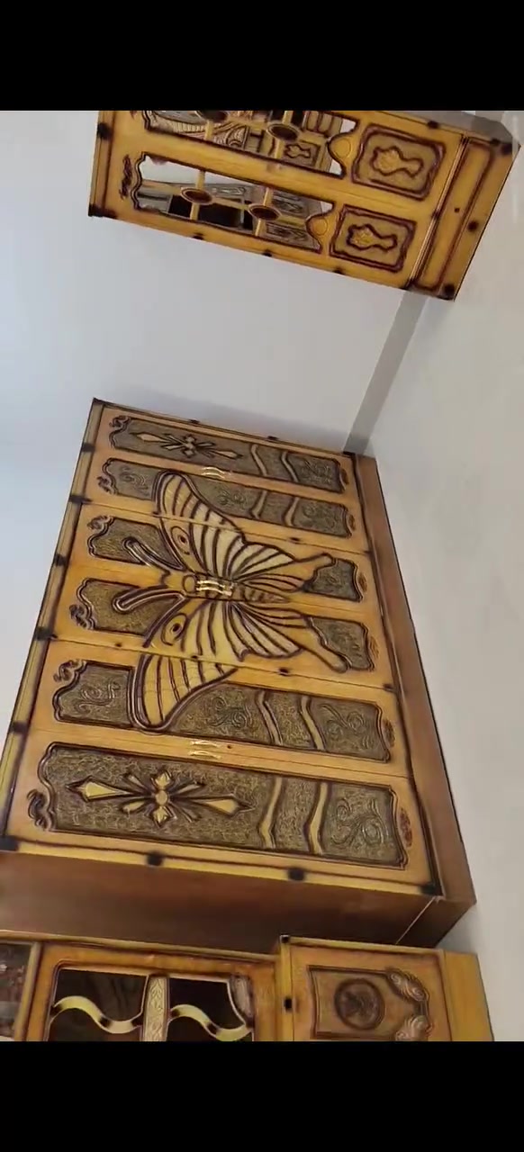 غرفة نوم • نظيفة • للجادين