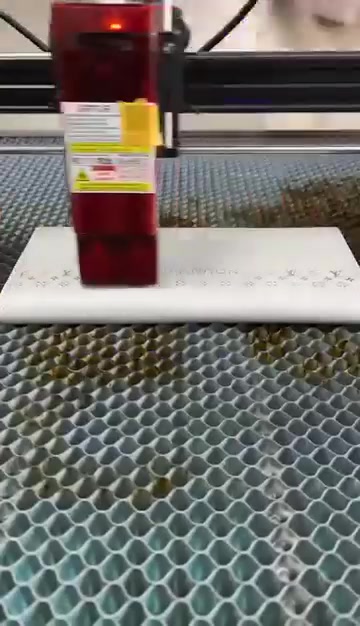 ماكنة ليزر • ١٠ واط • ٤٠×٤٠ سم