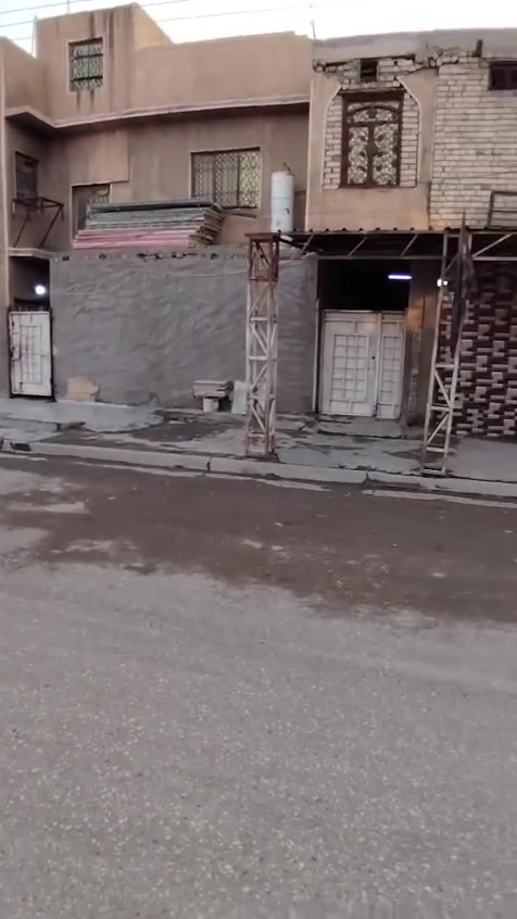 السلام عليكم بيت 200متر ركن للبيع 
خلف السوق عرض شارع ١٥ ‏الاستفسار ‪***********‬‏
