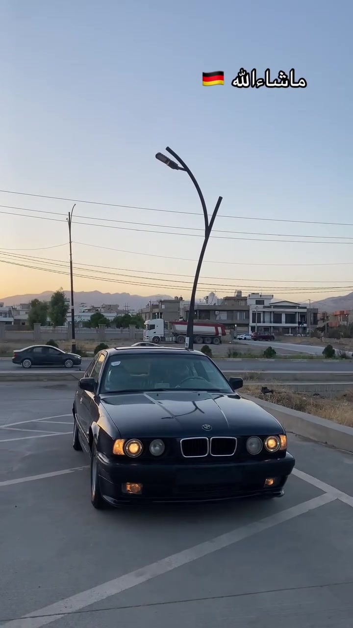 بەناوی خوا , BMW مۆدیل 91 کراوەتە 95 ، نیلی ، مەکینە 520 گێڕ حادی کلاج ڕادیس 🚀لە قوەت بێزارە ، ئاڕم پلاستیک هەولێر ئاڕموو ئەوەلیات و پلێتی ئەسڵی و موس و بڕاوەو لێدرانیش بەشەرت ، تازە کورە کراوە بۆ جوانی چاڵو قوپی نیە ، گێڕو مەکینە ئەوروپی هەڵمیشی نیە کارەبای و تەقەو ڕەقە هەموو گیانی بەشەرت ، 4 تایەو ویل حەسیر لۆک ، پێش گەورە , تەحدید سرحە ، لایت ئەڵقە ، دەحامی Mسپۆڕت ، جام کارەبا ، کوشن پەڕۆو جڵدی بیلادی ، فۆڕمیکا ، بەگ لایت سەر سپی ، جامی پێشێ نوێ ،  ، سەرە گزۆز M , زۆر شتی تر بەس ماشەڵڵای دەوێ ماڵەکە وەسفی ناوێ خۆی دەدوێ ، نرخ (37) گەڵا مەجالێکی برایانە  شوێن (ڕانیە) (*********** )
