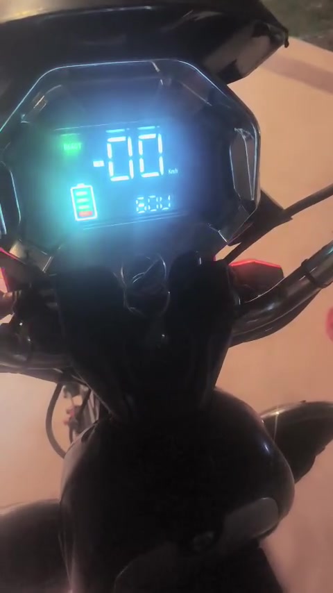 السلام عليكم 
موطور هارلي للبيع 
تخم تاير دبلات سل استيل بريكات هيدروليك بطاريات على فحص أشارت كهربائيات كامله 
لايت عالي ناصي تحس ليلي اناره ليله 
تشغيل عن بعد جهاز انذار مانع للسرقه 
السعر جوه سوق على هاي نضافه 430 وبي مجال 
الاستفسار الاتصال على الرقم ***********
غير موجود بالتعليقات ماتصلني
