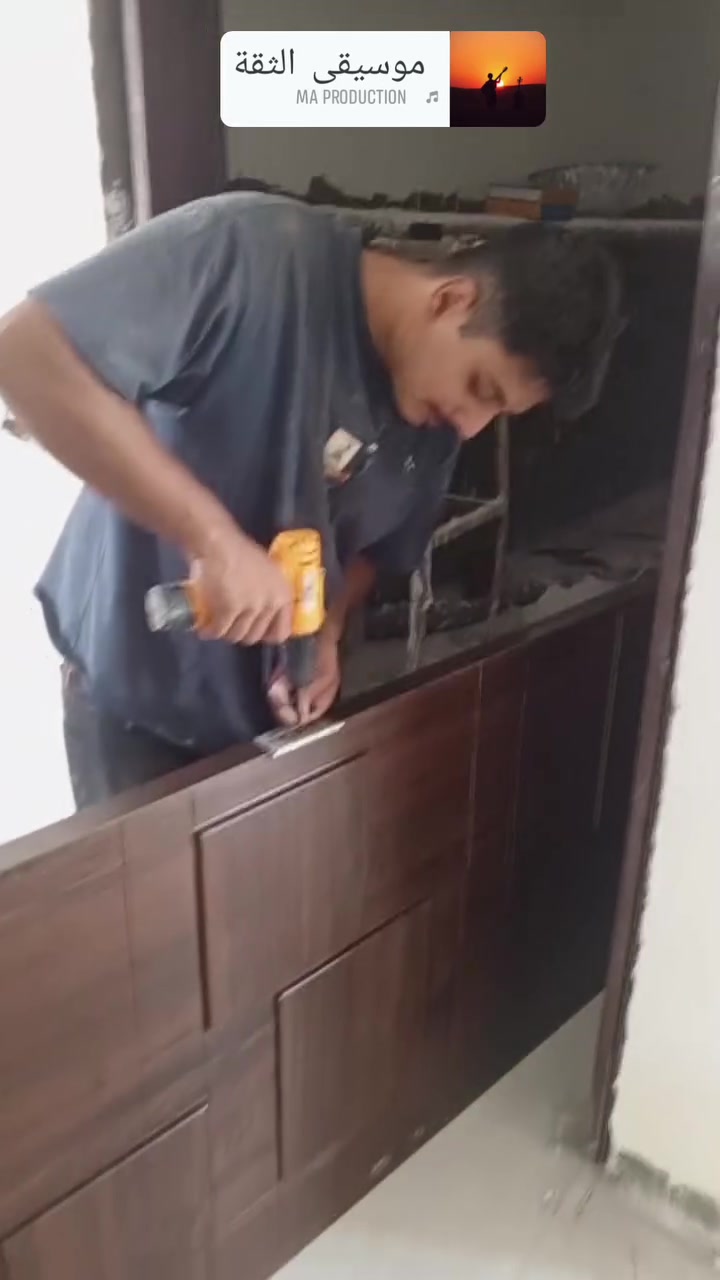 يوجد لدينا كادر متخصص لشد وتركيب جميع موديلات الابواب التركيه الداخليه والخارجيه بأفضل الأسعار العنوان المسيب 
لتواصل 
***********
