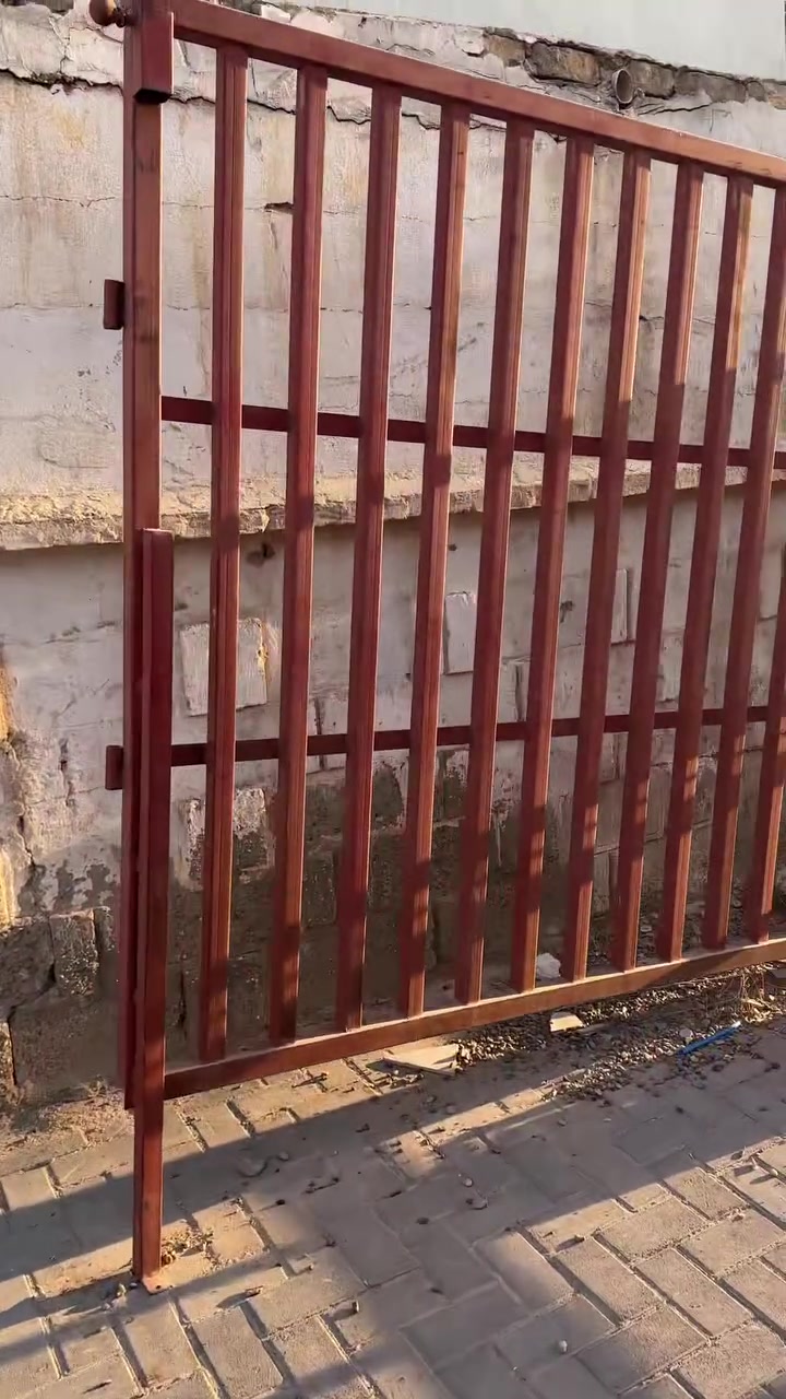 للبيع ارتفاع ١٨٠
للاتصال***********
