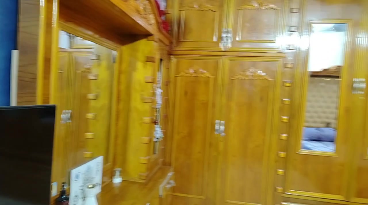 غرفه نوم جديده استعمال قليل ب بمليون ونص بغداد