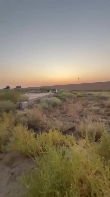 للبيع قطعه ارض بغداد منطقة المكاسب منطقة النائب العام أياد الجبوري شارع الزعيم طابو زراعي سند 25 المساحة 150 سعره 40 مليون بيه مجال خير من الله بس بدون كسران يرحم موتاكم *********** اتصل واني حاضر
