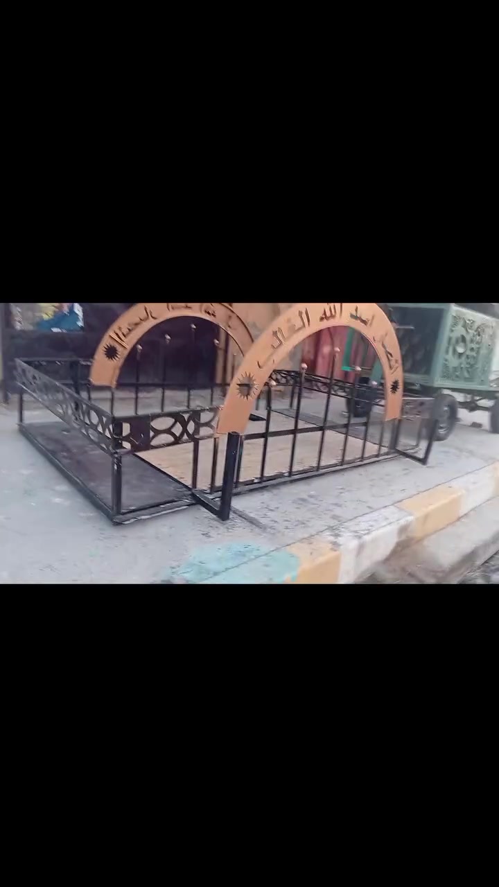 السلام عليكم خدام الحسين.ع.
قفص لبيع حديد ثقيل ونضيف 
لتواصل ***********
