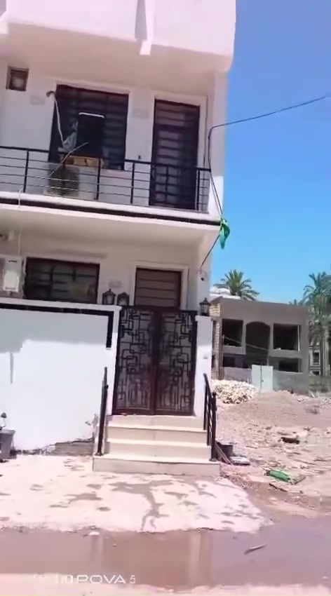دار سكنية بمساحة 65 متر، طابقين، بناء حديث وبمواصفات ممتازة:
• بناء حديد درجة أولى
• صالة واسعة
• مطبخ كبير
• غرفتا نوم
• حمّامان
• فرع بعرض 10 أمتار ومبلط
• أسلاك كهربائية جيدة
• ماء صالح وجيد
• نزال صالح مصطفى
• الموقع: منطقة شاطئ التاجي

💰 السعر جداً مناسب ومناسب للجادين. جوة سوك 

📞 للاستفسار والتفاصيل، مراسلة صاحب الإعلان
