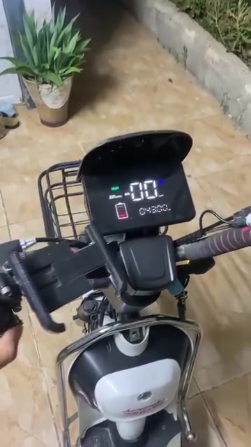 للبيع
5 بطاريات

واحد يقرأ 8 والباقي يقرأ 12

السعر 175  الماطور حيل نظيف بس يعوزة بطارية وحده ويدا مال بريك امامي 

***********
