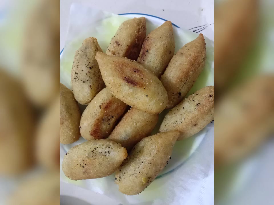 تجهيزاتي وشغلي شغل بيت يعني نضافه وترتيب 
اطلبي طلبج اليوم باجر يوصلج الطلب بأذن الله  تجهيزاتنا اكل بيت يعني نضافه وترتيب 

---

*كبتنا:* قرمشة ذهبية من برا، ومن جوا لحم مثروم . لحم تازه من الگصاب 

*بوركنا:* عجينة هشة وخفيفة، نحشيها لحم او جبن ،او سبانغ. او دجاج او زعتر 

*لحم بعجين:* لحم فريش مفروم يوم بيومه وبهاراتنا الخاصة. عجينة رقيقة ومخبوزة حار.

*الدولمة:* دولمة بيت خفيفة ونظيفة،  حامضة حلوة وكلشي بيها متوازن، طعمها يبقى بالبال.

*الكليجة:* تذوب بالحلگ، بسمن نظيف وتمر فاخر وجوز. شغل مرتب ونظيف.

شغلنا حجز مسبق، نطبخ على گد الطلب حتى كلشي يوصل الطلب باسرع وقت 
يوجد توصيل لكل مناطق بغداد 
راسلونا خاص او على الرقم ***********
وكل الهلا

