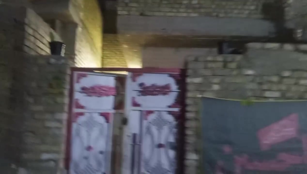 سلام عليكم دار للبيع قاطين القاط الاول كامل وثاني طابق هيكل كامل واتساب تبليط مي كهرباء شارع 15 مو لاول ثاني قرب افران السجاد متواجد واتساب واتصال رقم الهاتف ***********
