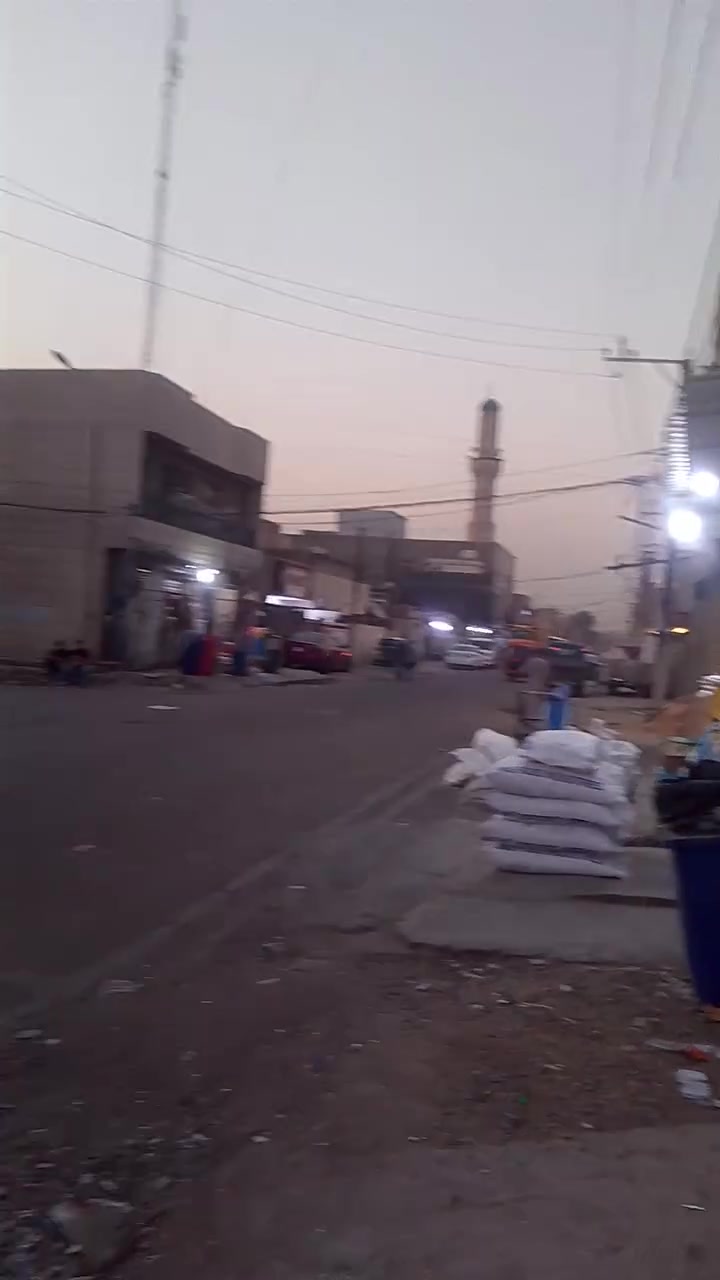 السلام عليكم إخواني 🖐️
محل للإيجار بسعر لقطة ومميز جداً! 🔥
📍 الموقع: على شارع الإسكان الشعبي - بالقرب من جامع الإسكان.
💰 الإيجار: 150 ألف دينار فقط.
✨ المواصفات:
• كامل ماء وكهرباء.
• أرضية مرمر مرتبة.
• المحل جاهز، فقط يحتاج له وجه صبغ على ذوقك.
📞 للاستفسار الاتصال علئ الرقم *********** 
او المراسلة خاص
