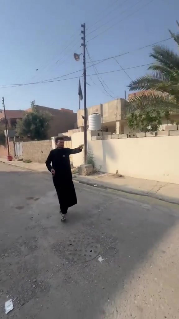 🏠 بيت للبيع – حي الشهداء
📐 المساحة: 200 م²
📏 الواجهة: 10 م | النزال: 20 م
📍 الموقع: حي الشهداء – فرع مدرسة الأحنف
البيت يتكوّن من: • استقبال
• مطبخ
• 4 غرف نوم
• صالة
• صحيات
📸 كما موضح بالصور.
📞 للاستفسار والتواصل:
***********
***********
