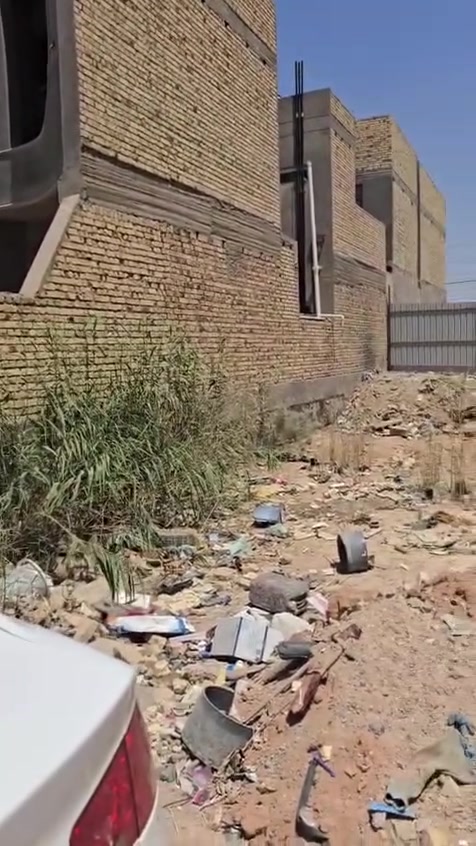 السلام عليكم قطعه للبيع في حي الفرات قريبه على الشارع الحولي فرق بيت  واحد ، بالقرب من مكتب العادلي للمقاولات 
مساحه القطعه 198 متر 
واجهة القطعه 9,5 متر 
للاستفسار مراسله واتس فقط
***********
