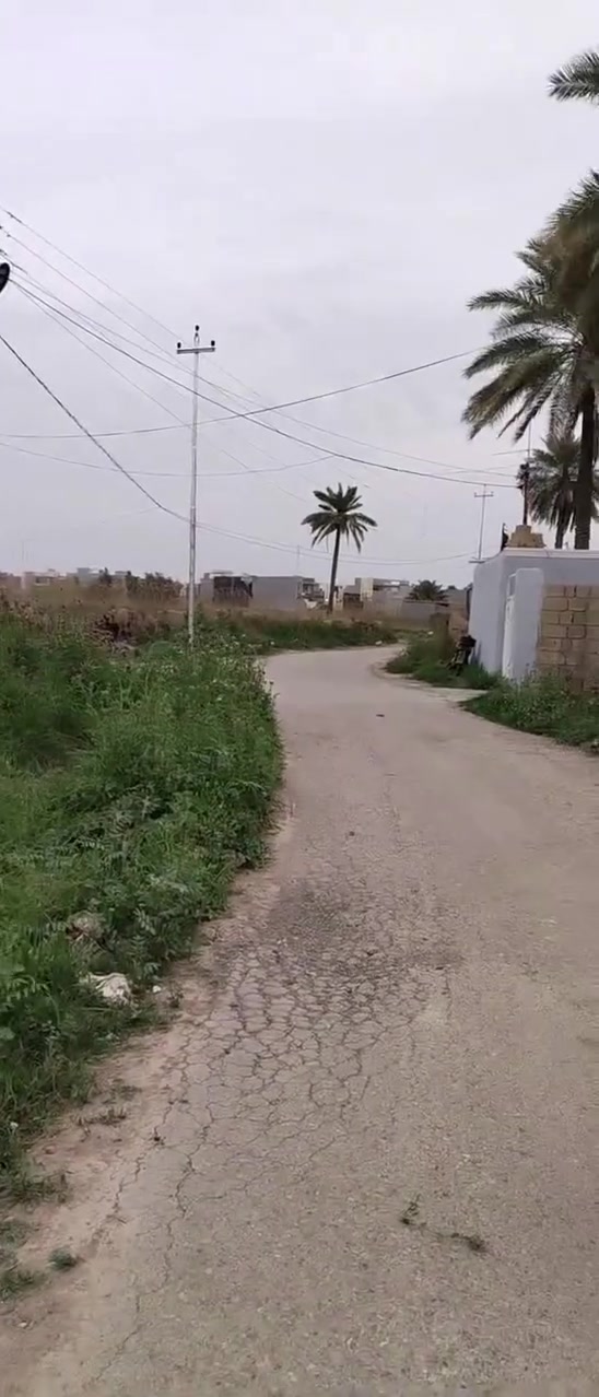 دار مساحه ٤٠٠ متر الموقع بعقوبة التحرير خلف قاعة ابيانو للاعراس
طابو زراعي سند ٢٥ للاستفسار الاتصال على الرقم ***********

