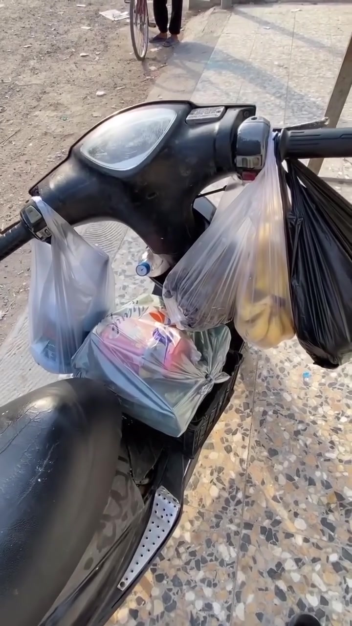 دلفري حر • خور الزبير • موتوسيكل