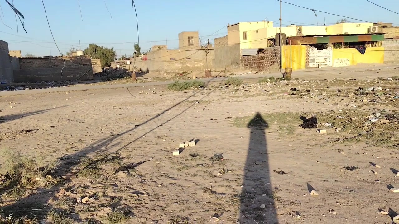 السلام عليكم
توجد قطعة  للبيع مساحتها 400 متر مقابل مطعم ديوان قرب حسينية المصطفى  كما موضح في المقطع  
للاستفسار الاتصال على رقم 
***********

