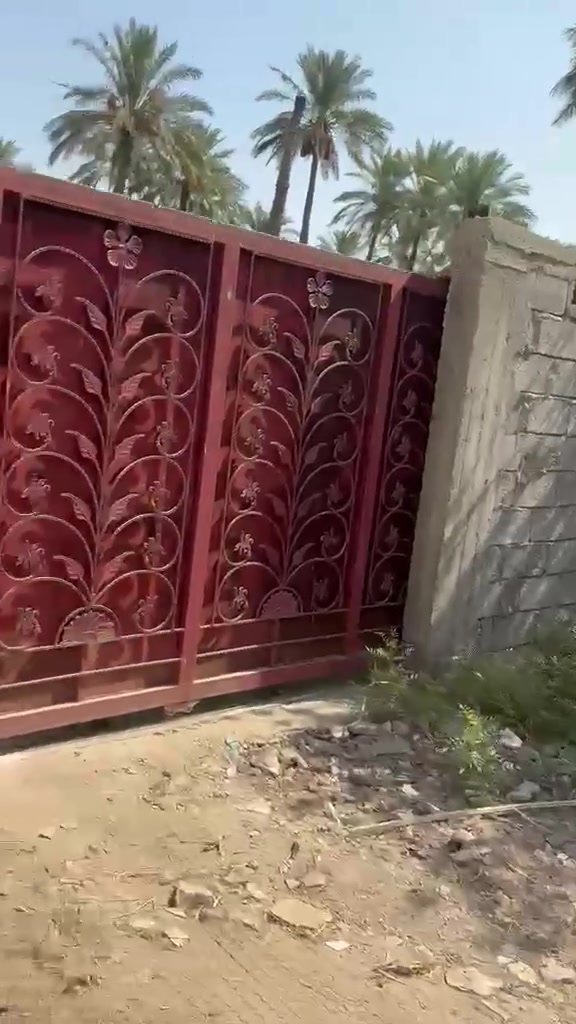 السلام عليكم يوجد دونم قرب جزيرة بغداد السياحية في منطقة كاظم العلي تبعد عن جزيرة بغداد ٤ دقايق 
الدونم الواجهة ١٩/وانصف النزال ١٢٣/العرض من الاخير ٢٢وا ٩٠سم
بيها ١٦٠م زياده مستغله حديقة على التبليط مباشرة ثلاث خطوط ماء اسأله 
كهرباء ؤاصله إلى نهاية الدونم تبعد عن الشارع الرئيسي طريق الجزيرة السياحية راشدية ٩٠ م
السعر رد على الخاص 
للطلب ***********
