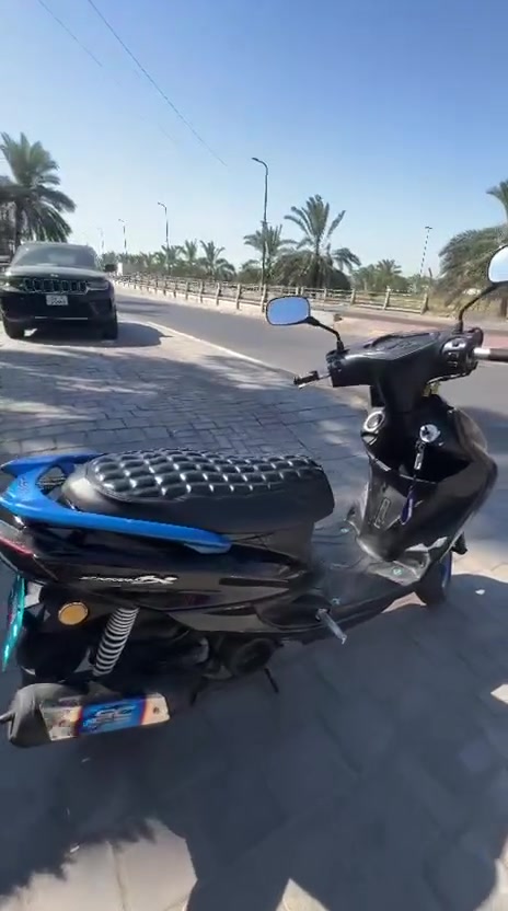 سكنس شمعهدراجه بحالت الوكاله مزوده دراجه نضيفه انطيك نضافته 99% سعره ب13وبيه مجال بسيط اوراق كامله ***********
