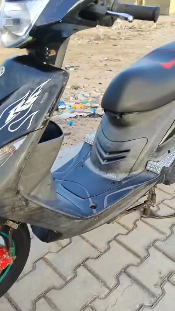 سلام عليكم دراجه البيع ماكس عدله صاله شهر ونص من طالعه كفالة من برغي 🔩ممفتوح سعر خاص التفاصيل رقم ***********

