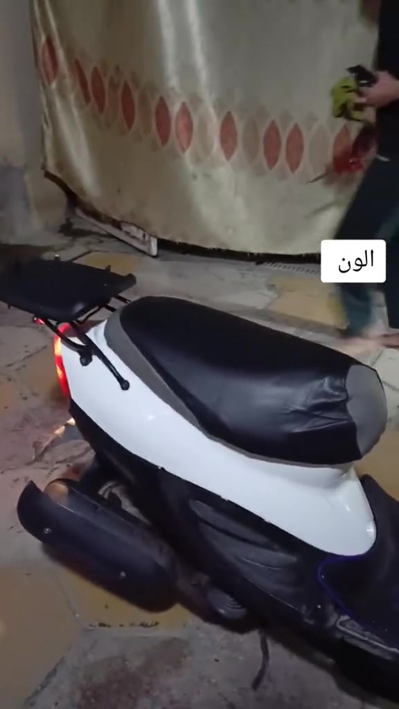 السلام عليكم ورحمة الله وبركاتة دراجه بيجي لون اسود كفراته الاصليه مضمومه لون اسود دراجه كامله ماعوزه نضافته 100٪ برغي ونضيفه مامفتوحه الدراجه حاويه مكانه الناصريه الاسكان الصناعي النزله الاولى السعر 800بيه مجال للشراي الاستفسار الرقم وتساب،***********
