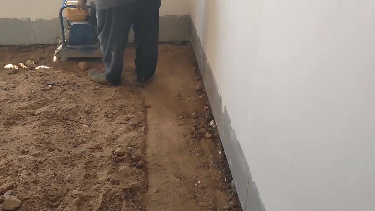 🔨 خادمكم( ايمن البصراوي) نعمل جميع الاعمال 💪
✅كبس ارضيه 
✅حدل ارضيه او صدح
✅ فتحات أبواب وشبابيك
✅ حفر نزالات وصيانة
✅ تصعيد رمل، سمنت، سيراميك وجميع مواد البناء
✅ تنظيف بيوت ومواقع عمل
✅ تفليش وتكشيط جدران
✅ حفر صوندة ماء
✅ تنظيف حدائق
✅ تسليط سطوح (تراب أو صب)
✅ دفن الحفر
✅ نقل أثاث
✅ إعادة شربت البيوت
✅ وجميع الأعمال الأخرى

📍 نشتغل بكافة مناطق البصرة
💯 شغل مرتب، سرعة بالمواعيد، وأسعار مناسبة.

📞 للحجز والاستفسار: ***********

أي شغلة تحتاجها... خابرني، وإحنا بالخدمة 💙
