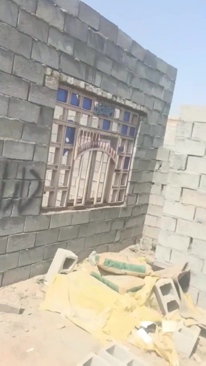 ٢٠٠م • جاهز • بيه مجال