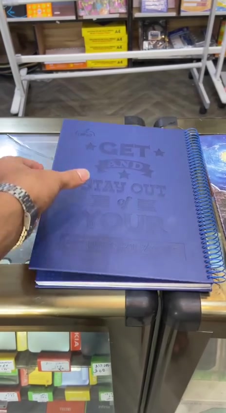 📒✨ دفتر أحلامك بجودة تستحقها! ✨📒
إذا تحب تكتب أفكارك، ملاحظاتك، دراستك أو تخطط ليومك… هذا الدفتر خيارك المثالي 💛
✅ ورق 70 غرام — ناعم ومريح للكتابة
✅ كفر جلد فاخر — متين وأنيق ويتحمل الاستخدام اليومي
✅ تصميم حلزوني قوي — يسهل تقليب الصفحات ويمنحك راحة أكثر بالكتابة
✅ تصميم أنيق ومميز يناسب الدراسة والعمل والاستخدام اليومي
📝 اكتب أحلامك… وخليها تتحقق!
⭐ مصمم للي يطمحون للأفضل ⭐
📍 متوفر في مكتبة ومحلات أبو إبراهيم
بغداد الراشدية قرية السادة البوحياة قرب مدرسة الواحة الخضراء 
📞 للاستفسار: ***********

نص مكتوب في الصور:
- دفتر أحلامك .. بجودة تستحقها تصميم عملي .. متانة عالية .. لكتابتك كل ما يلهمك ورق 70 غرام سمك مثالي للكتابة الخفيفة والسلسة كفر جلد متين وأنيق يقاوم الاستخدام اليومي تصميم حلزوني يسهل قلب الصفحات ويمنحك راحة في الكتابة اكتب .. أحلامك تتحقق كفر جلد فاخر ملمس ناعم ومتين ورق 70 غرام يمنع تسرب الحبر ويعطيك كتابة مريحة حلزوني قوي يدوم معك لفترة أطول مصمم للي يطمحون للأفضل