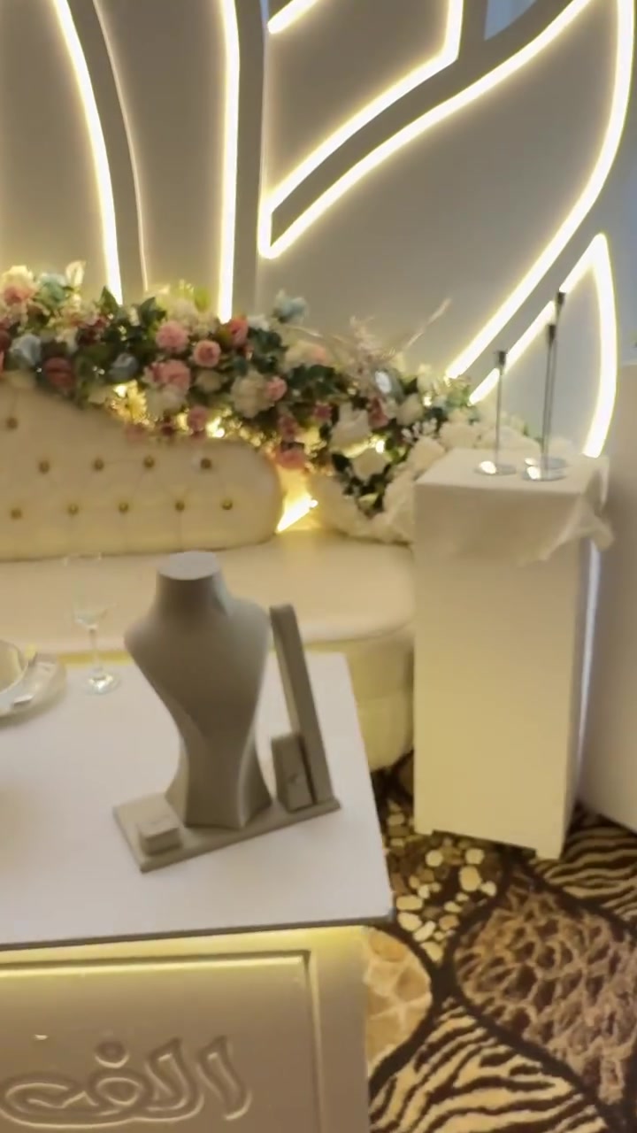 خدمات عرس • أسعار مناسبة • حجز واتساب