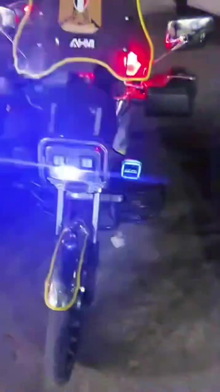 سعرها 800 قفل قفل قفل 
*********** مدينه صدر
موديل 26
