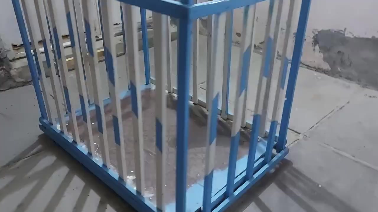 عربة أطفال • نضيفه • تايرات