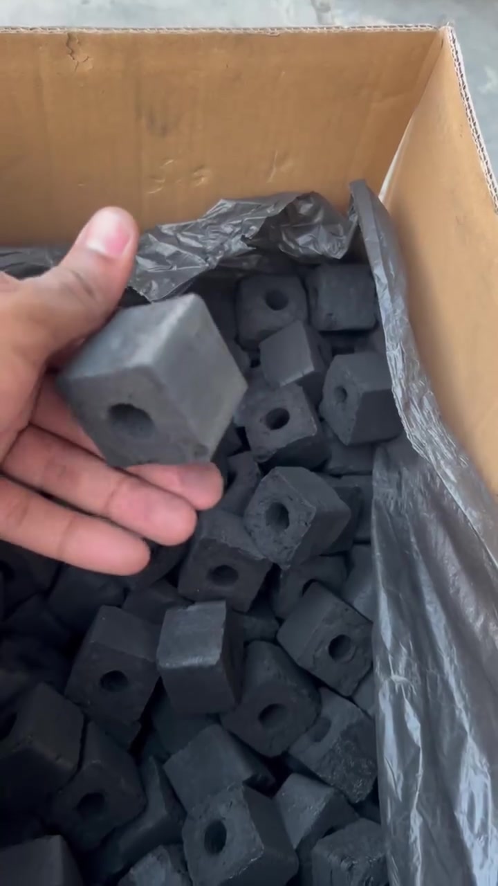 فحم باكين بامبو طبيعي 100%100
🔥 فحم مربع مثقوب درجة أولى 🔥
جودة عالية 🔝🔥
اشتعال ثابت، حرارة ممتازة، ورماد قليل 👌
اختيارك للجلسة المثالية يبدأ من الفحم الأصلي 💯
📦 متوفر الآن — للحجز والاستفسار راسلنا 📲واتساب
***********
