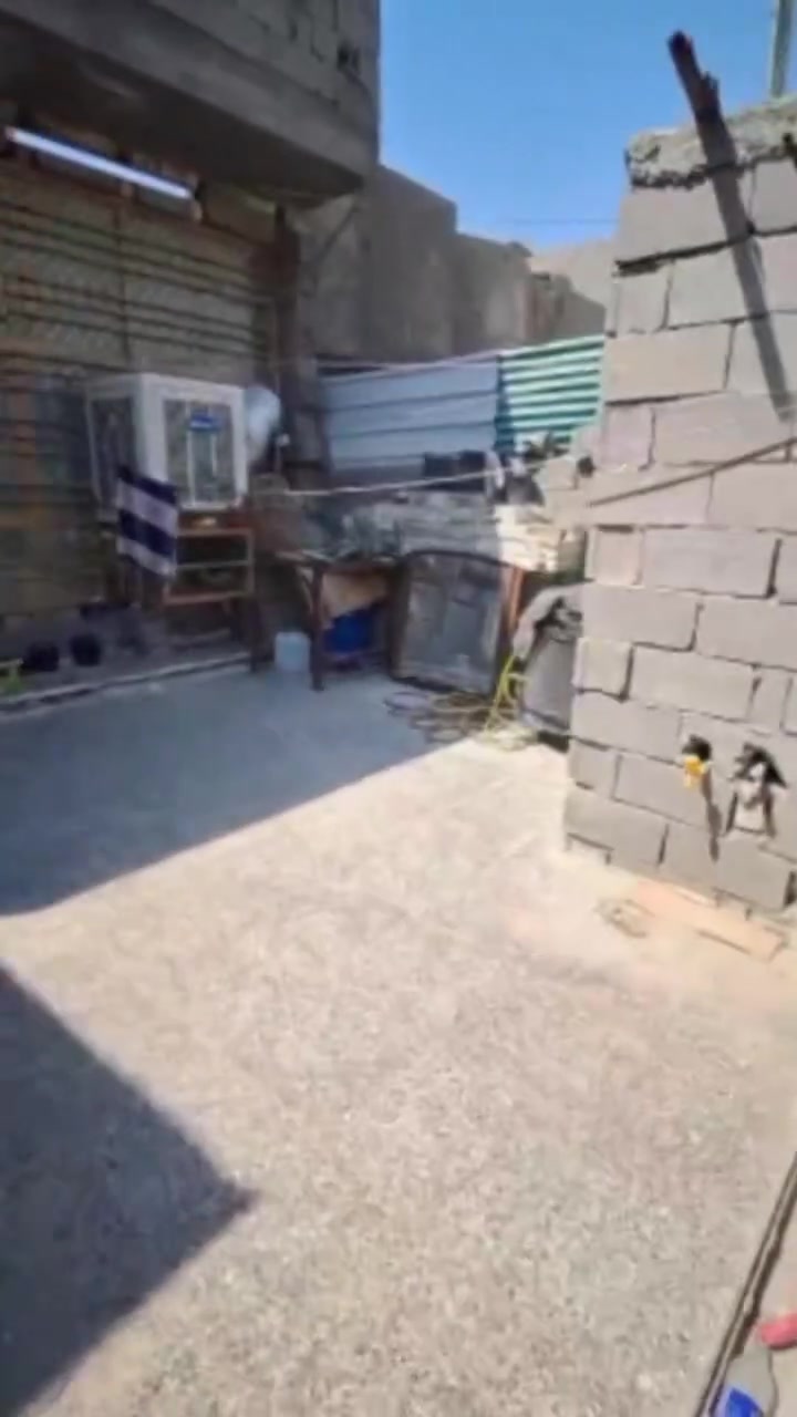 السلام عليكم بيت للبيع طابق ونص المساحه 120 واجهه 6 ونزال 20 منطقة الشماعيه حي الرحمه للأستفسار الاتصال على الرقم واتساب 
***********
