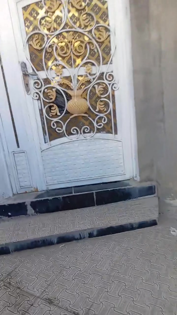 بيت للبيع خلف مدرسة الامين المساحه ١٥٠ ملك صرف الاستفسار رقم الهاتف ***********
