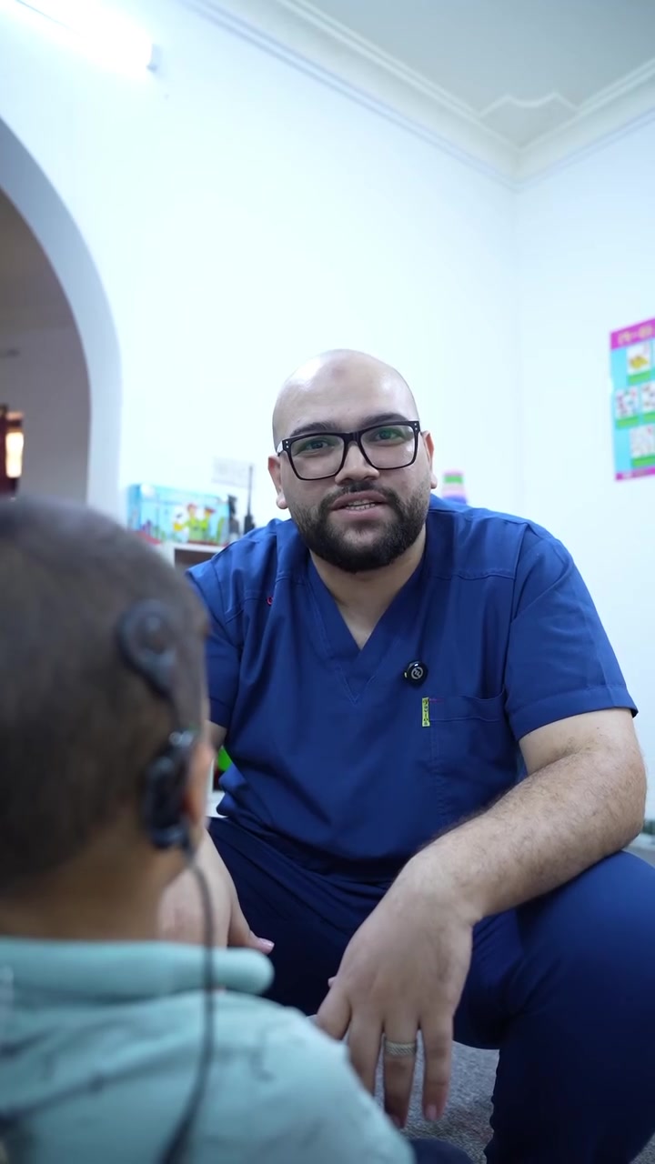 في مركز داري… أنتم بأمان.

نؤمن أن لكل طفل قصة تستحق أن تُروى، وأن كل خطوة نحو النطق الأفضل والسلوك الإيجابي هي بداية نجاح جديد. هنا نمنح أطفالنا بيئة آمنة، مليئة بالحب والدعم والتدريب المتخصص، ليكبروا بثقة ويحققوا إمكانياتهم الكاملة.

في مركز داري… نرافق أطفالكم في رحلة النجاح، لأنهم يستحقون الأفضل دائمً

العنوان موصل حي الصديق قرب المجمع الاوربي 3
***********
