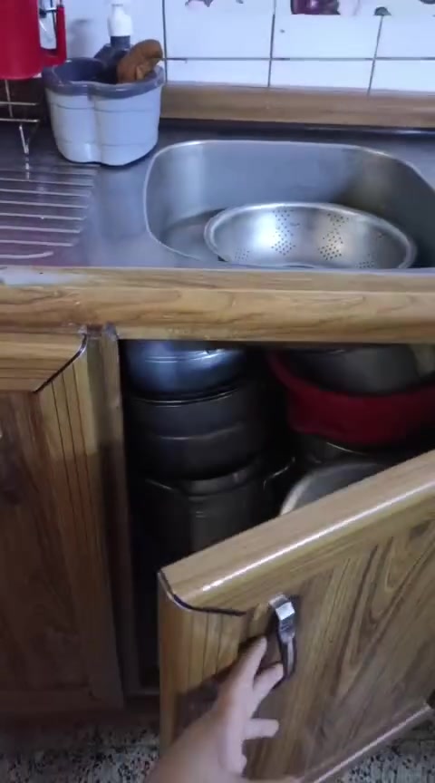 كاونتر لبيع مال بيت نضيف كلش باب لأول ثكيل مو هذا السوكي الي يطك بسرعه رايده ب300 وبي مجال مكاني كوت داموك قرب مدرسه الفرقان رقمي ***********.

