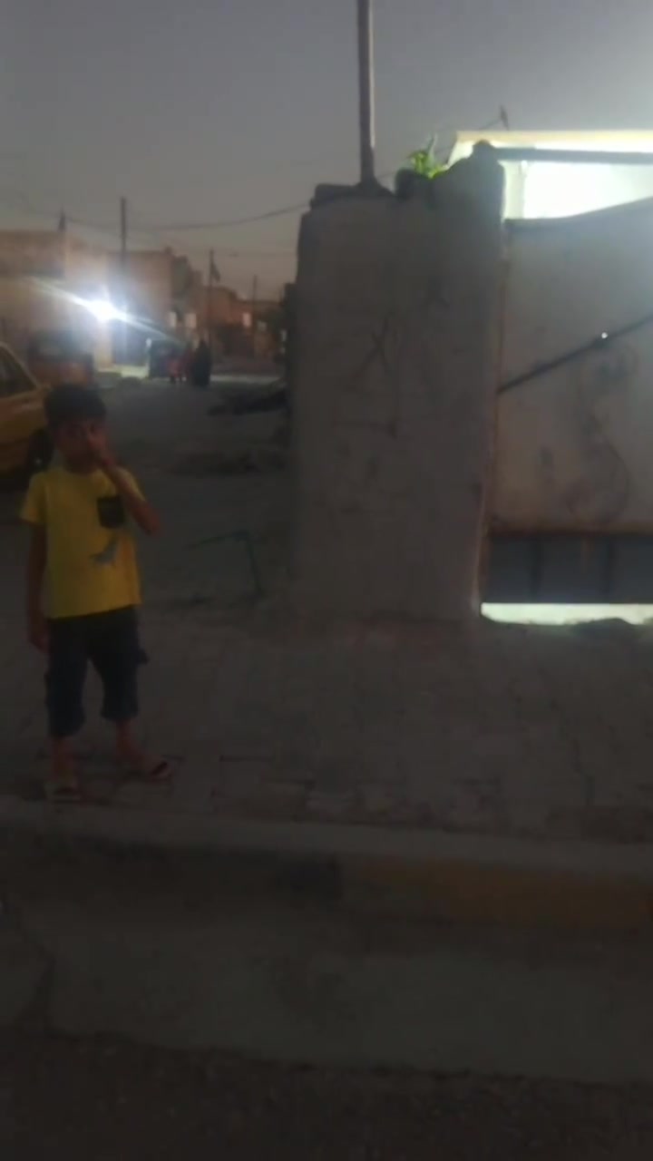 سلام عليكم دار حواسم بيت مرتب نظيف قرب حسينيه الزهراء كامل مكمل ويا كيزر بنكات وتانكي ماي باقي تفاصيل داخل المقطع *********** خام
