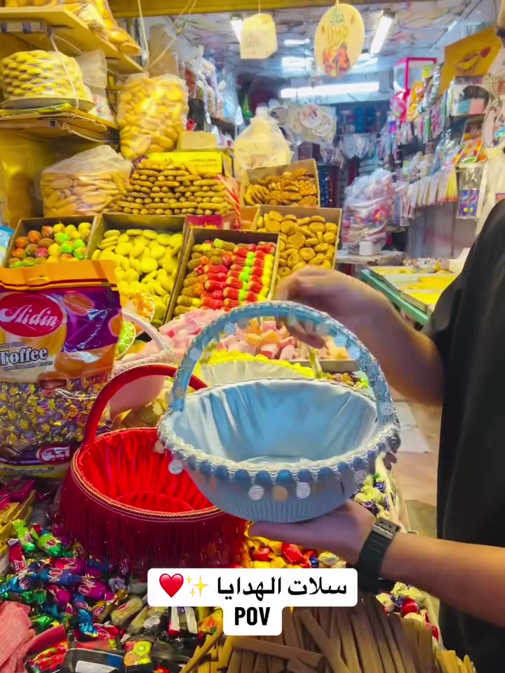 شوفو جمال هاي سلات اليوم وصلت🎁 عدنه ‏ألوان متعددة تدللون علينه كلشي حلو ونازك نوفره الكم 🩷✨#اكسبلور #اعاده_نشر🔁 #فولو #شعب_الصيني_ماله_حل😂😂 #VocêNasceuParaMudar
