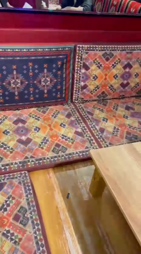 جلسات عربيه
مستخدمه قليل للبيع 
ونظافه90 ٪؜
16متر ظهر ومقعد 
مع كوشاتوياهن 
لمعرفة السعر الاتصال

 ***********
