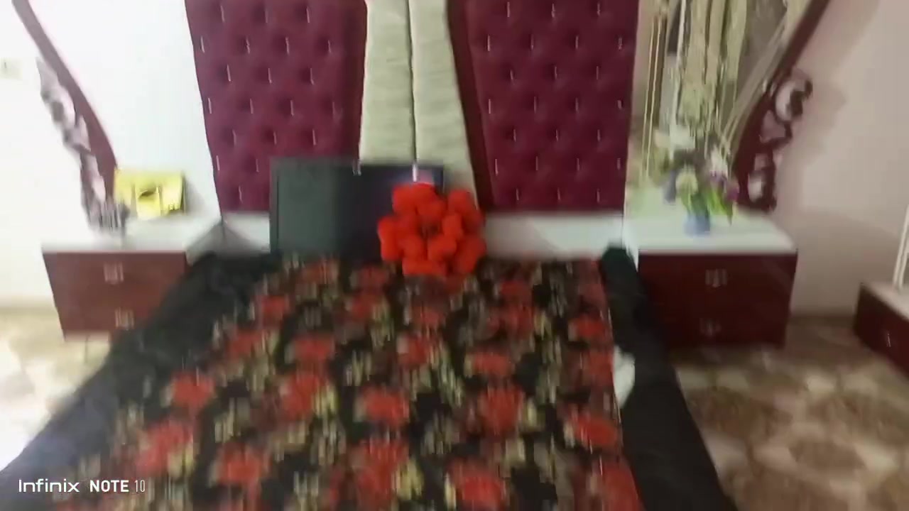 للبيع غرفه تركيه السعر 500 وبيها مجال العنوان الخالديه حي الامين
للاستفسار الاتصال ***********
