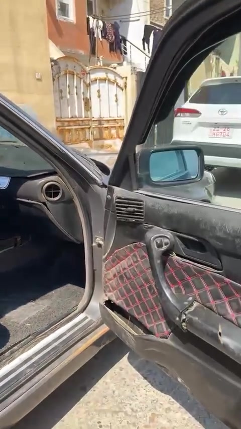 بئم لؤ فرؤشتن
مؤديل ١٩٩١يه ٥٢٠ي كئر عاديه مه كينه گئر ته بريد بناو كردن هه مووي به شه رته بناوي خؤمه هتا ٢٠٢٩سه نه وي نويه دوو جام كارابايه abcيه ره قه م دلفؤن ***********
