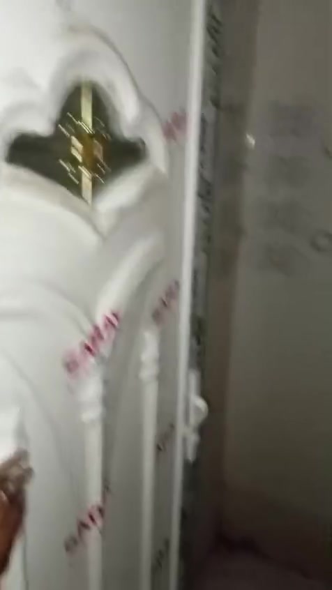بيت للبيع ١٠٠متر طابو ملك صرف مغربه الشيشان الثانيه السايدين بناء حديث السعر ٧٠وبيه مجال بسيط للاستفسار الاتصال على الرقم ***********
