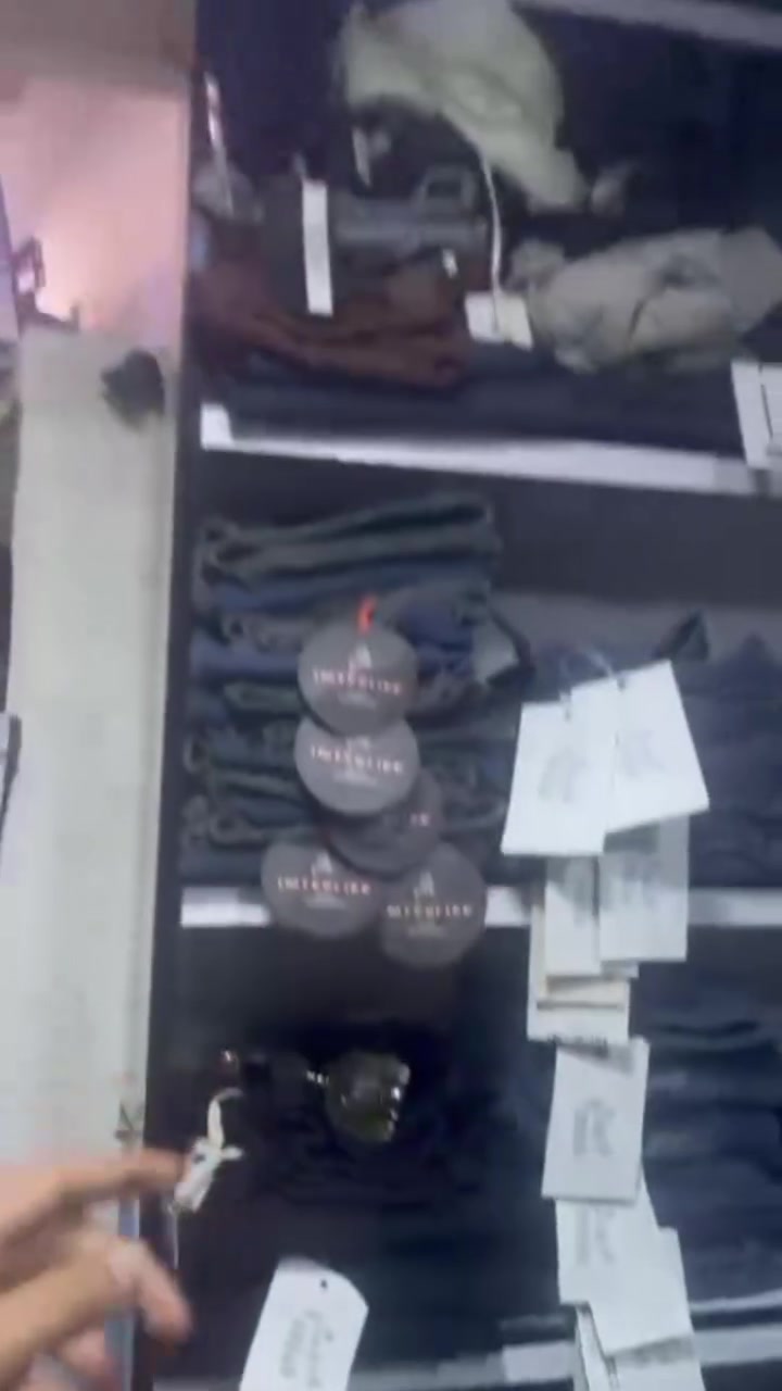 رفوف مالت محل 3 قطع سعر 150وبيهن مجال
