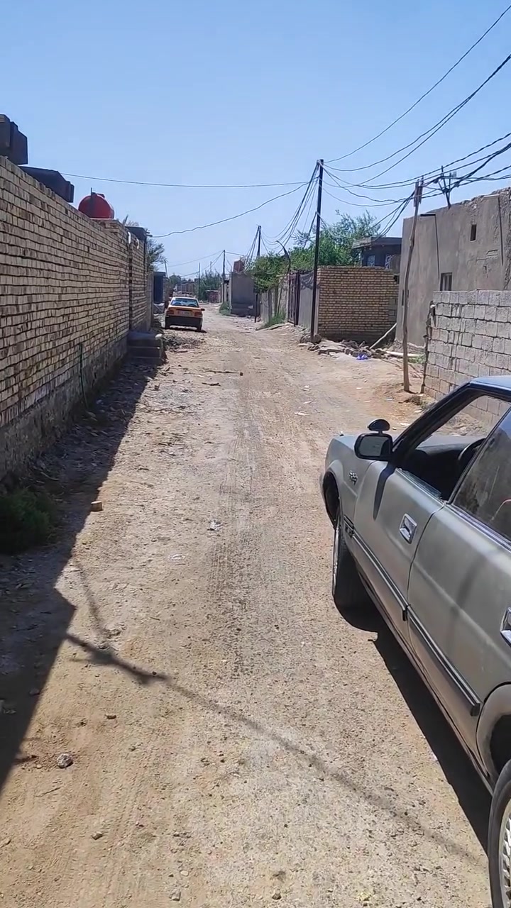 قطعه 300 متر قرار محكمه ثالث قطعه عن الركن مقابيل بيت العزوز كافة الخدمات متوفره
***********
