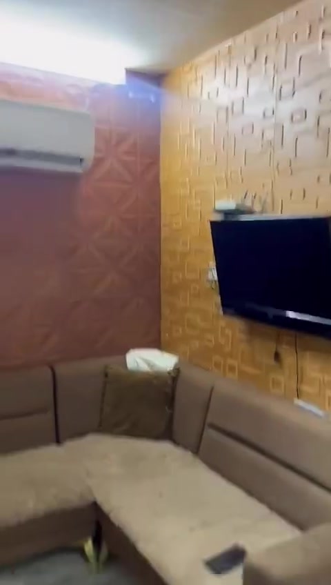 مشتمل مؤثث للايجار داخل قيصرية غرفتين وصالة الاخطل مقابل طلباتي قفلة ٦٠٠
للاستفسار***********

